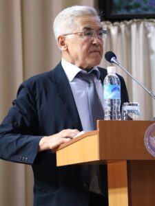 “Уңгужол – заман талабы”:  БМУда улуттук идеяны чагылдырган китеп жарык көрдү