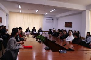 Между Бишкекским государственным университетом имени К. Карасаева и Национальной библиотекой Кыргызской Республики имени А. Осмонова подписан меморандум о сотрудничестве